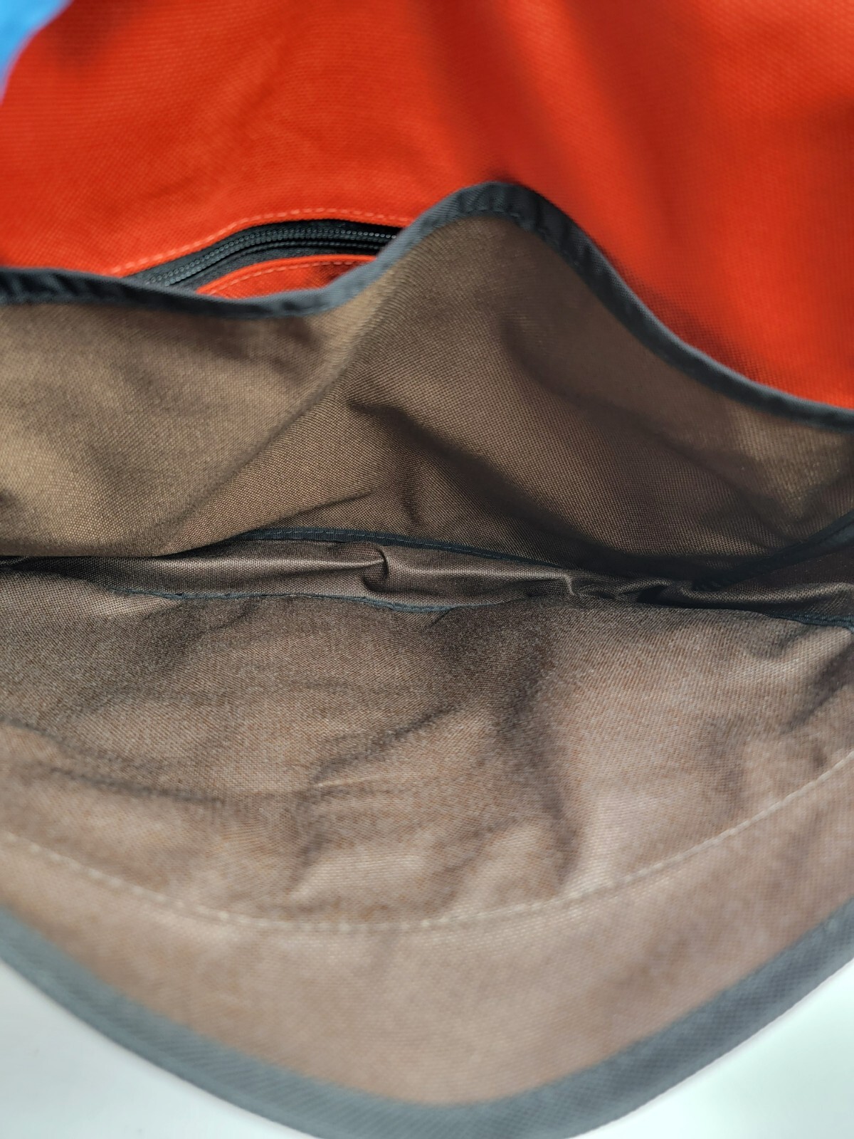 Token Astor Shoulder Bag Women's Medium Brown/Orange Buckle Closure Adjustable - Picture 9 of 16