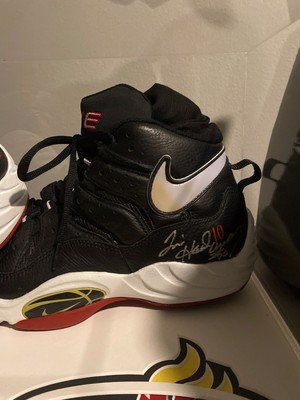 russell westbrook game worn shoes