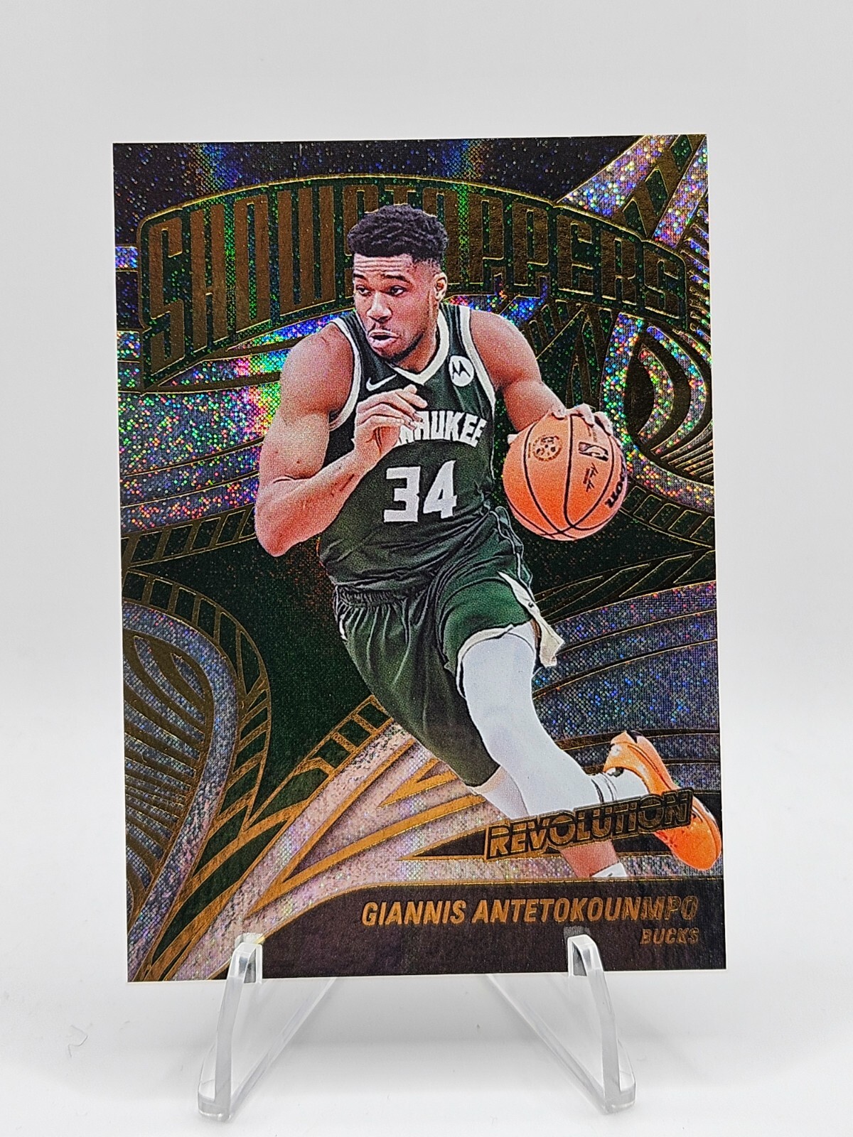 2024-25 Panini Revolution Giannis Antetokounmpo #4
