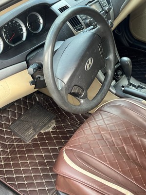 image 3 of interior