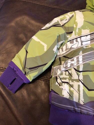 Authentic Disney Store Boys Hulk Coat With Detaching Armor Size 2T Toddler NWT