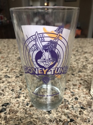 SET OF 2 Daffy Duck Warner Brothers Looney Tunes Vintage Cups