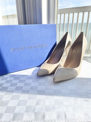 Pre-owned Stuart Weitzman Royal Bambina Nappa Leather Pointed Toe Stiletto Pumps 9m $425 In Beige