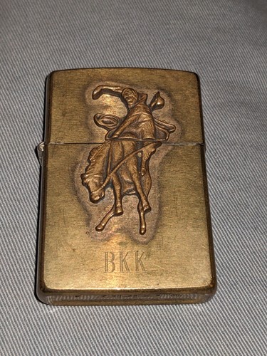 ZIPPO Marlboro 女性ライター Made in USA Zippo Marlboro Exclusive ORANGE PAISLEY on 205 Satin Chrome