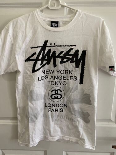 100% Authentic Stussy X Mastermind Skull Logo T-Shirt Sz S 100% Authentic Stussy X Mastermind Skull Logo T-Shirt Sz S