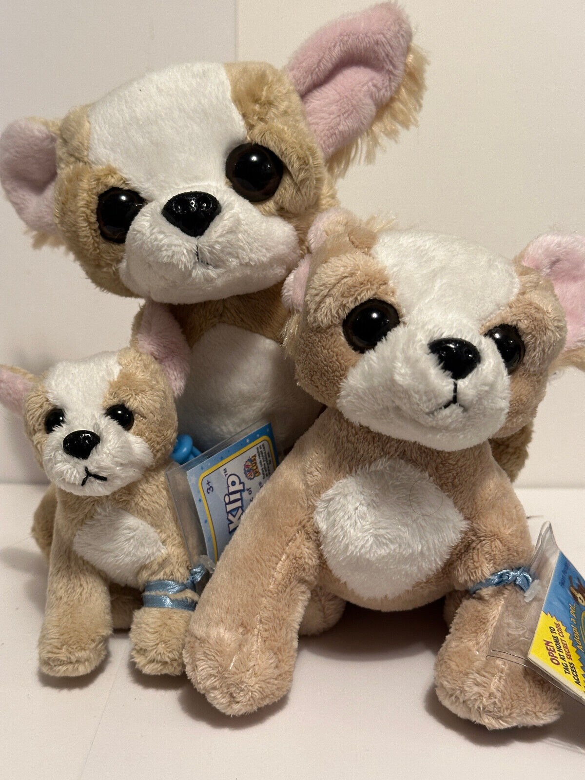 WEBKINZ Chihuahua Family, All Sealed Tags, HM104, HS104, & WE000242, 3 DOGS WEBKINZ Chihuahua Family, All Sealed Tags, HM104, HS104, & WE000242, 3 DOGS