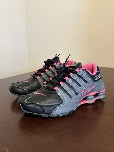 靴 NIKE SHOX Nike Shox NZ LE Black Dark Grey Pink Y2k Women's [Size 8.5