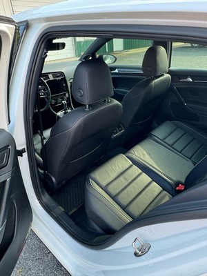 image 4 of interior