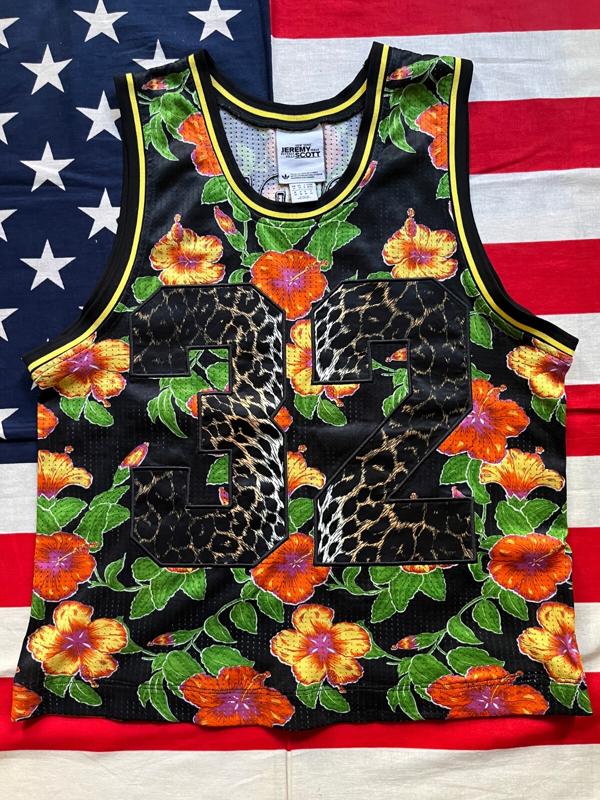 ADIDAS×Jeremy Scott n2b ハイビスカス柄 ADIDAS×Jeremy Scott n2b ハイビスカス柄