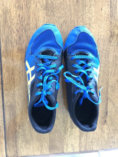 ASICS kids running shoes waffles size US3 | Other Sports & Fitness | Gumtree Australia