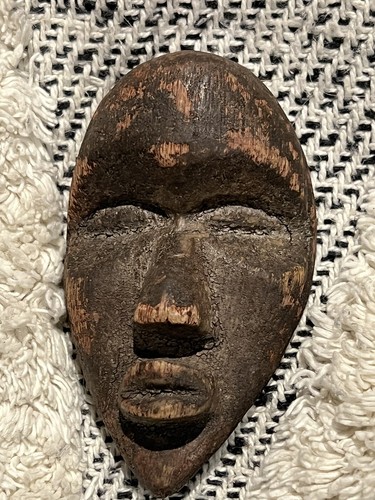ダン族　old passport mask an old authentic antique african passport mask dan tribe