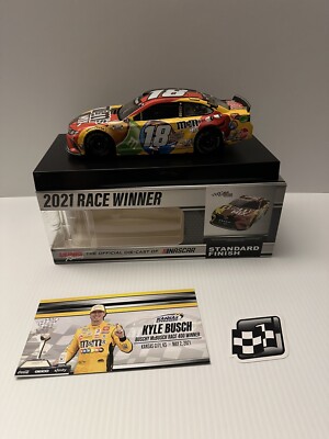 Kyle Busch 2021 M&M's Mix Kansas Raced Win Joe Gibbs Camry #18 Nascar 1/24 Rowdy