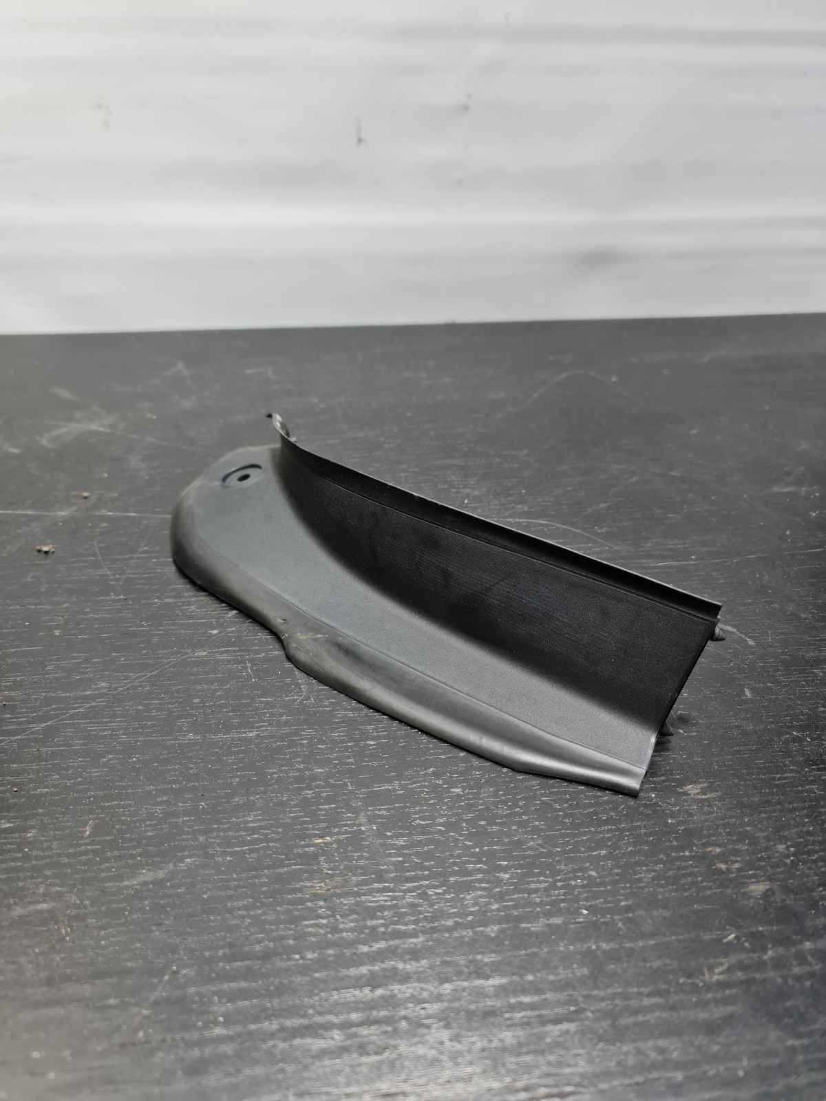 0 Bmw M3 F80 REAR LEFT SIDE TAILLIGHT DRIP RAIL COVER TRIM PANEL 5149-7-453-333 image 2