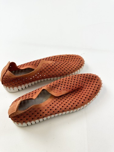 Ilse Jacobsen Tulip 139 Perforated Sneaker Women's 39 EU 9 US Orange Hornback