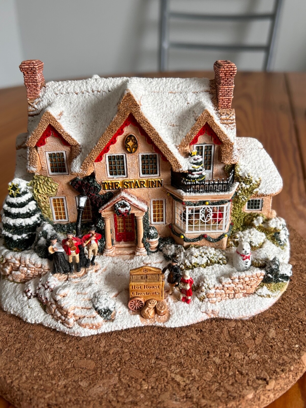 リリパットレーンLilliput lane The Star Inn Lilliput Lane The Star Inn in original box with deeds | eBay