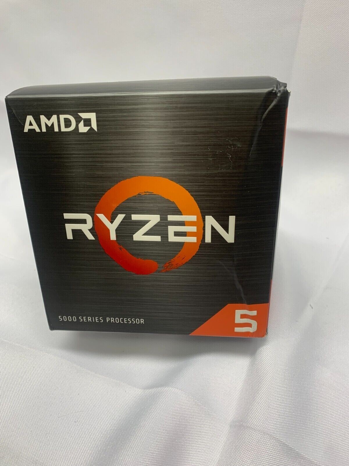 AMD Ryzen 5 5600X 6-core, 12-Thread Unlocked Desktop