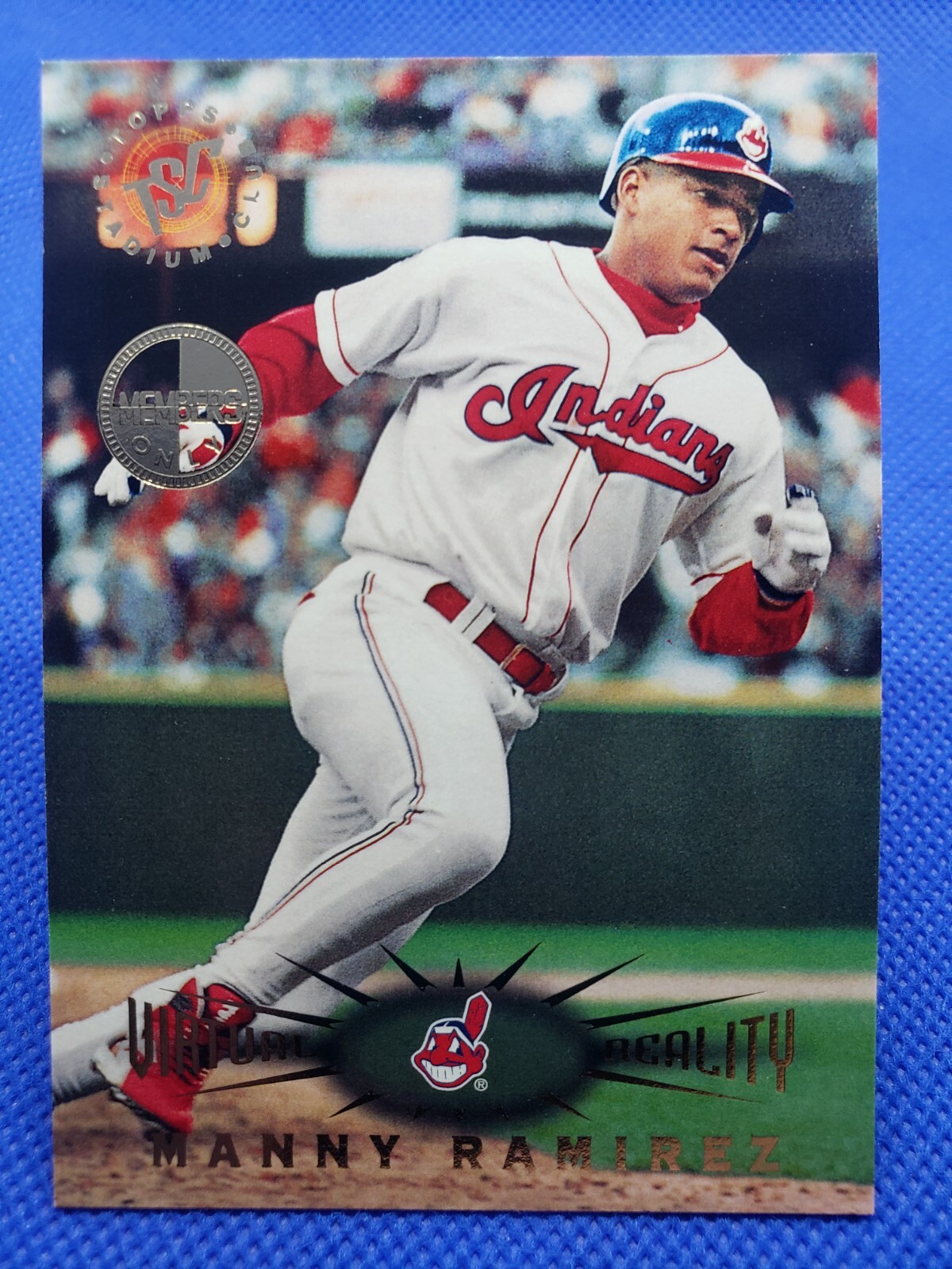 ホセ ラミレス Topps Stadium Club トッパー サイン ホセ ラミレス Topps Stadium Club トッパー サイン - メルカリ