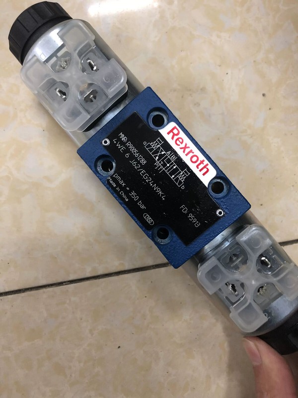 New Rexroth 4we6j62/Eg24n9k4 R900561288 Solenoid Valve