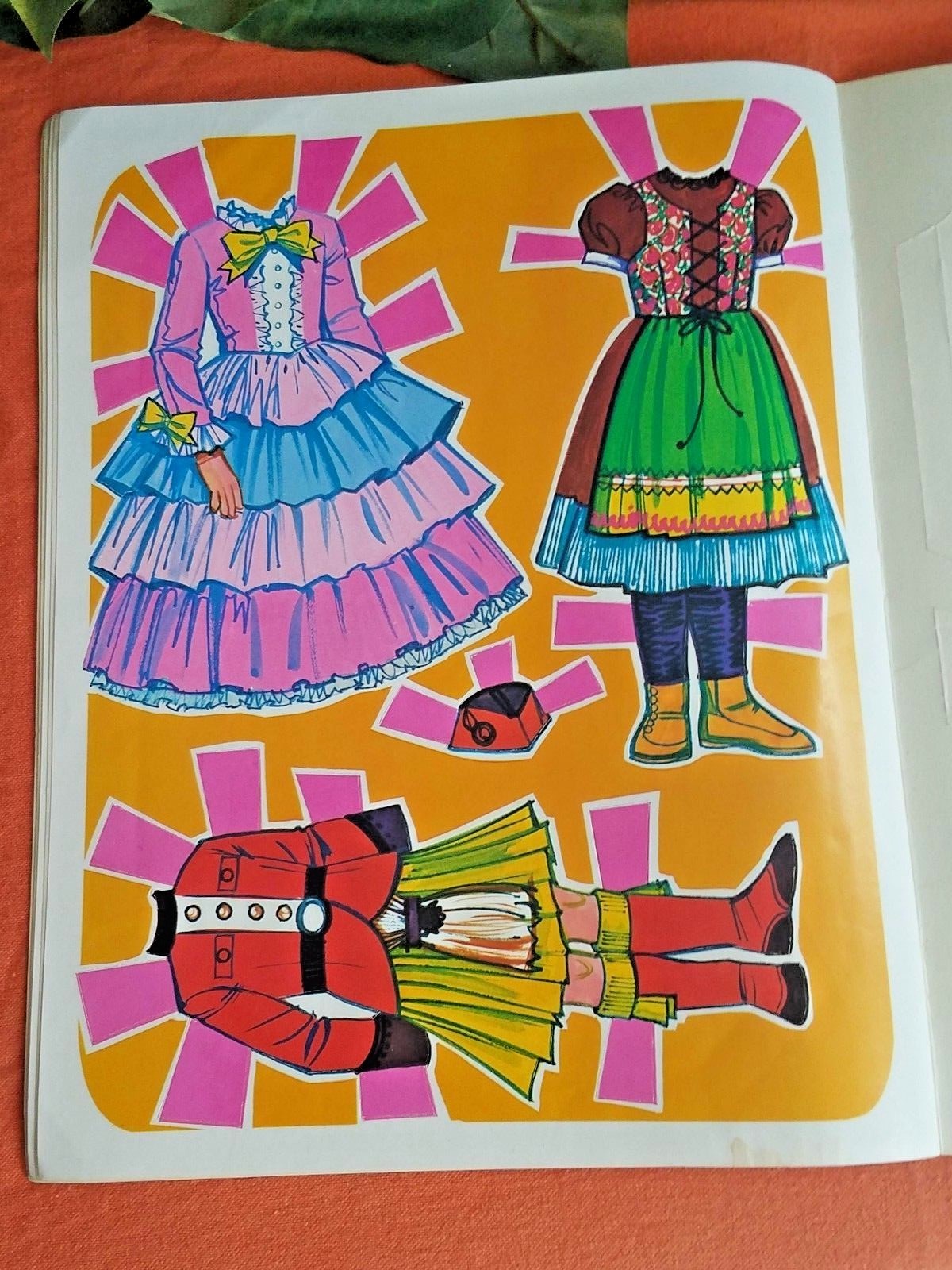 Vintage Uncut Whitman Shirley Temple Paper Doll Book 1986 (Copyright 1976)