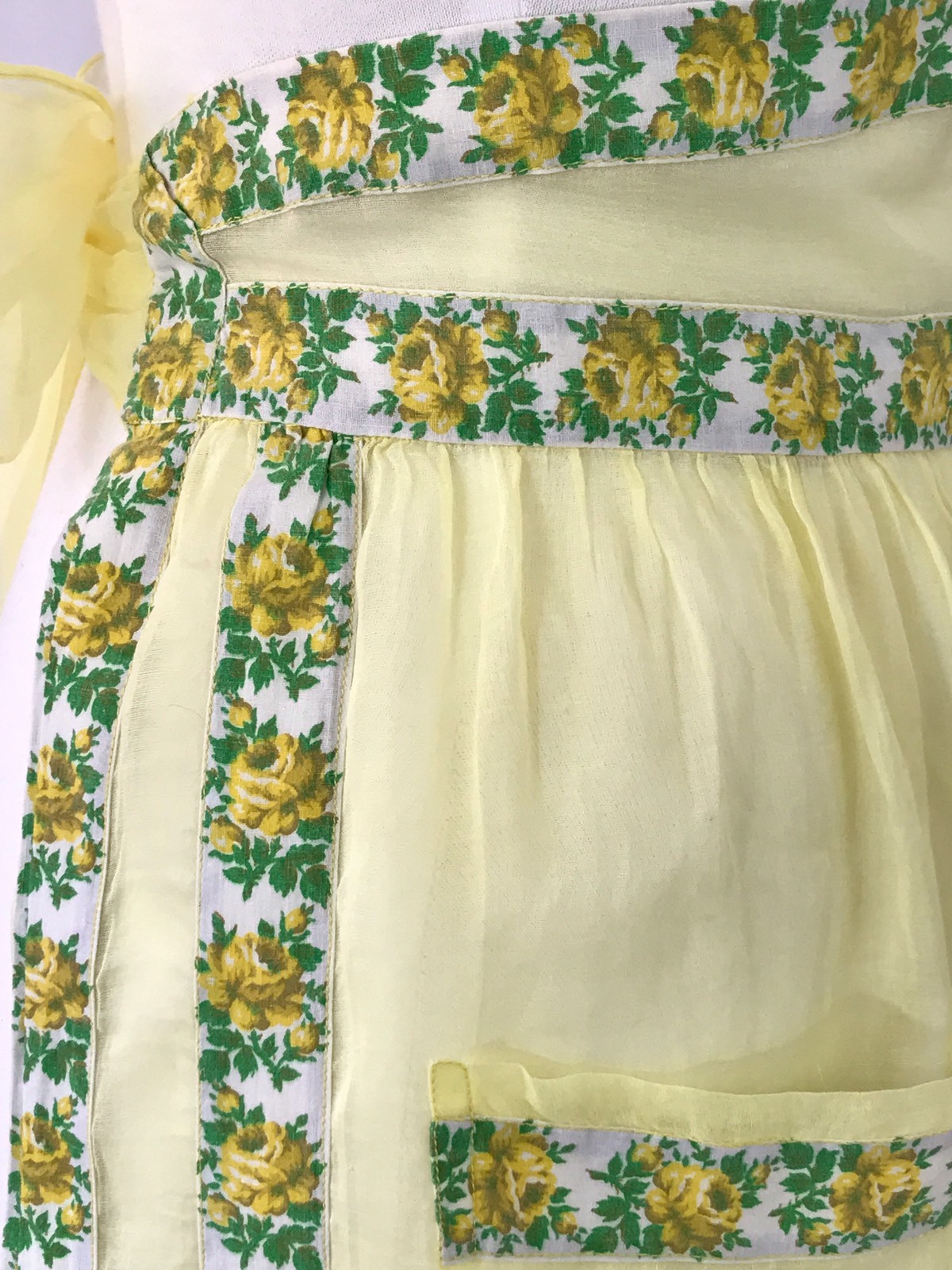 VTG Half Apron Sheer Lemon Yellow Organza Rose Ribbon Trim Mid Century High Tea