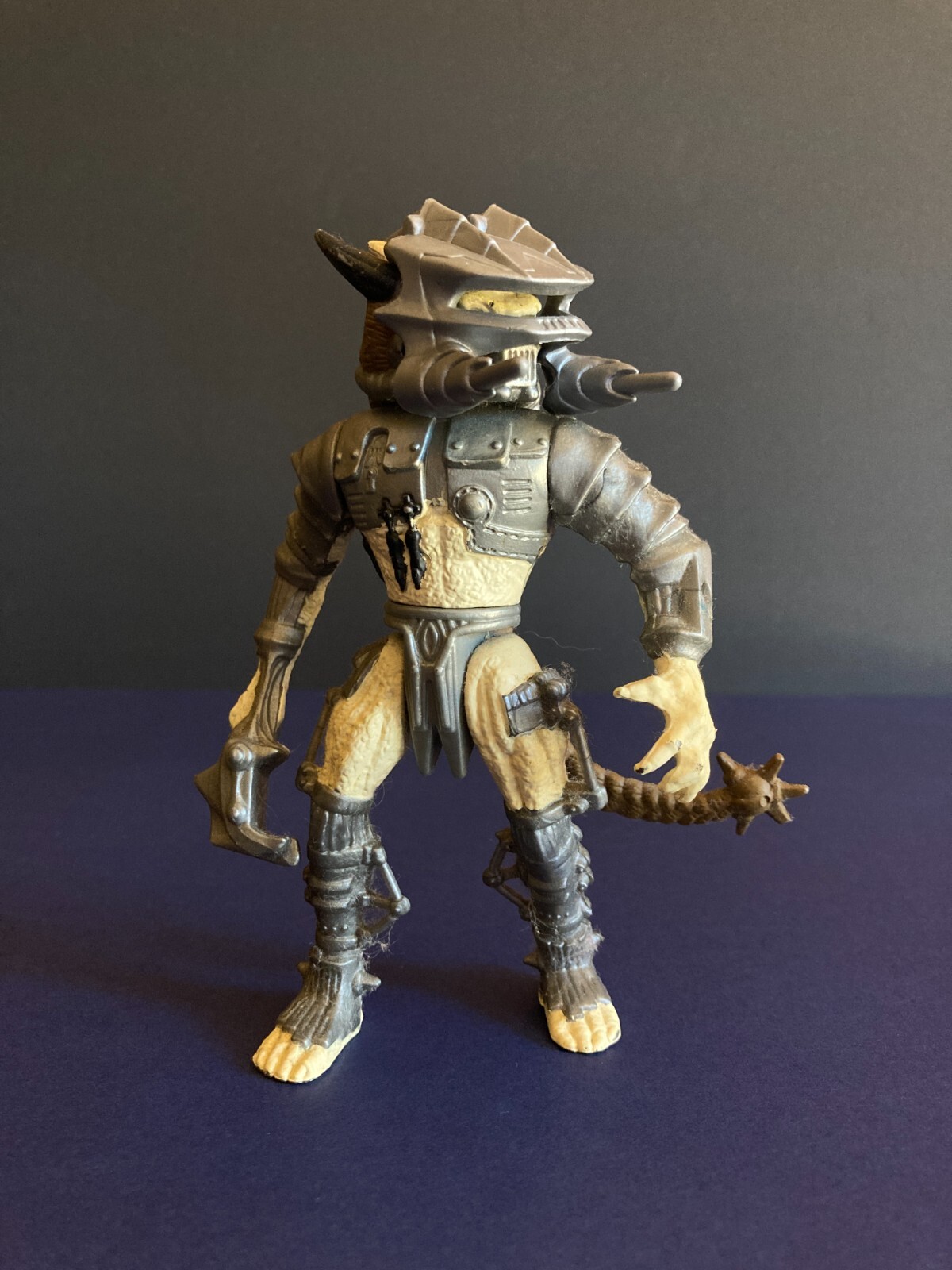 1995 Kenner Predator Kaybee Exclusive Spiked Tail Predator 5 1995 Kenner Predator Kaybee Exclusive Spiked Tail Predator 5