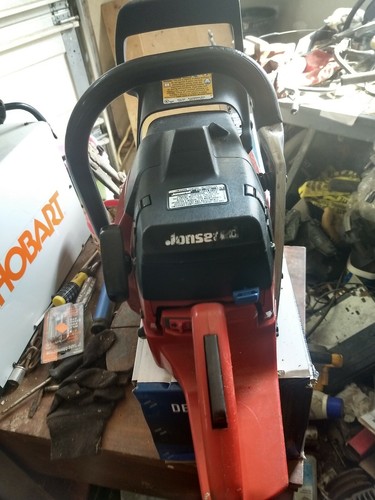 Barely used JONSERED CS 2172 professional chainsaw