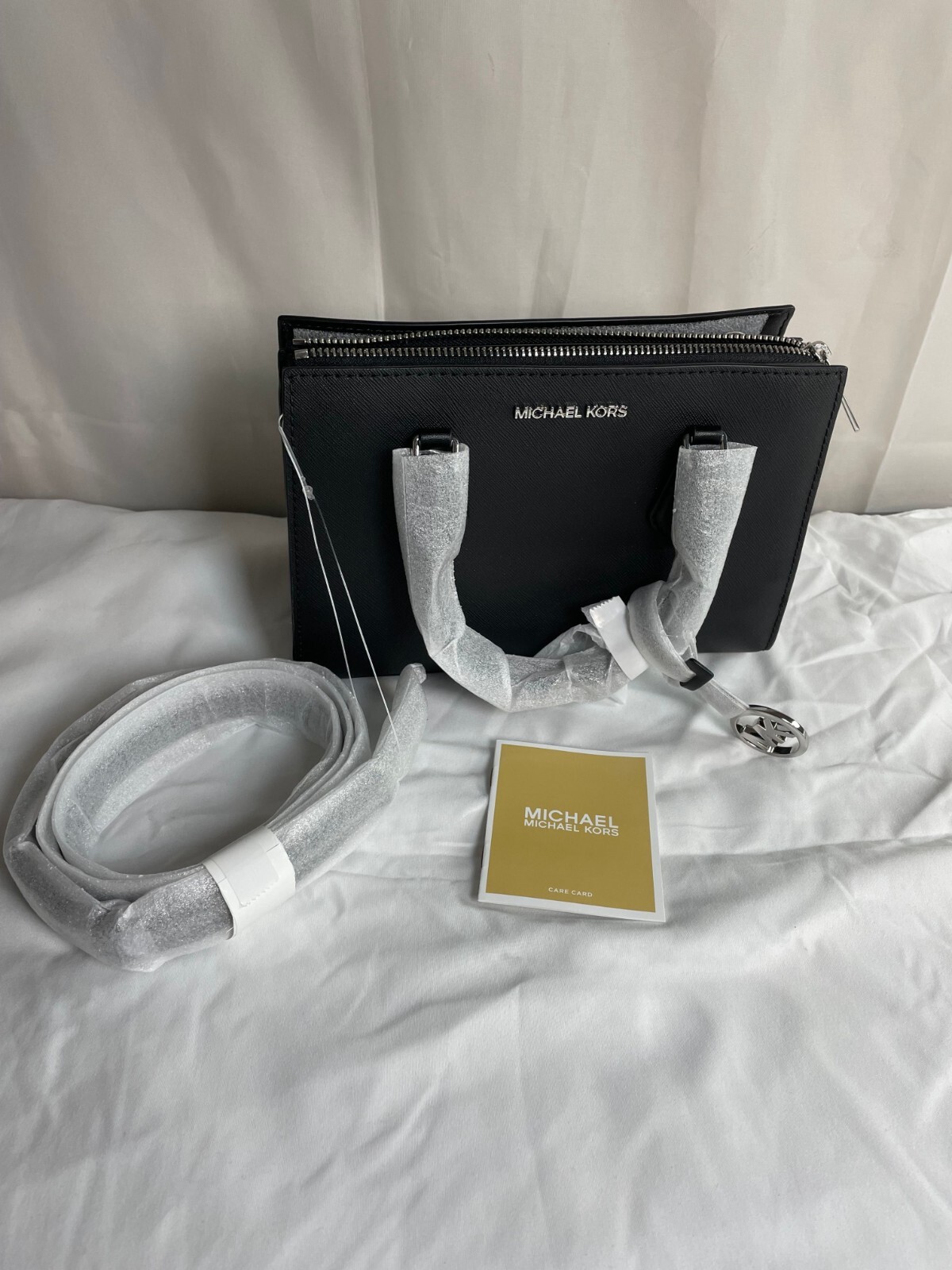 Michael Kors Sheila Womens Black Small Center Zip Satchel Michael Kors Sheila Womens Black Small Center Zip Satchel
