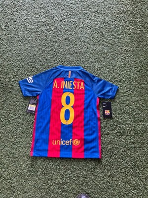Nike FC Barcelona Youth (Kids) Home Jersey 16/17 Legend A.Iniesta #8 - Blue/Red