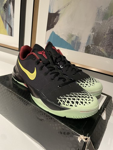 KOBE VENOMENON 4 “GLOW IN THE DARK” Nike Kobe Venomenon 4 Glow-In-The-Dark Men's - 635578-003 - US