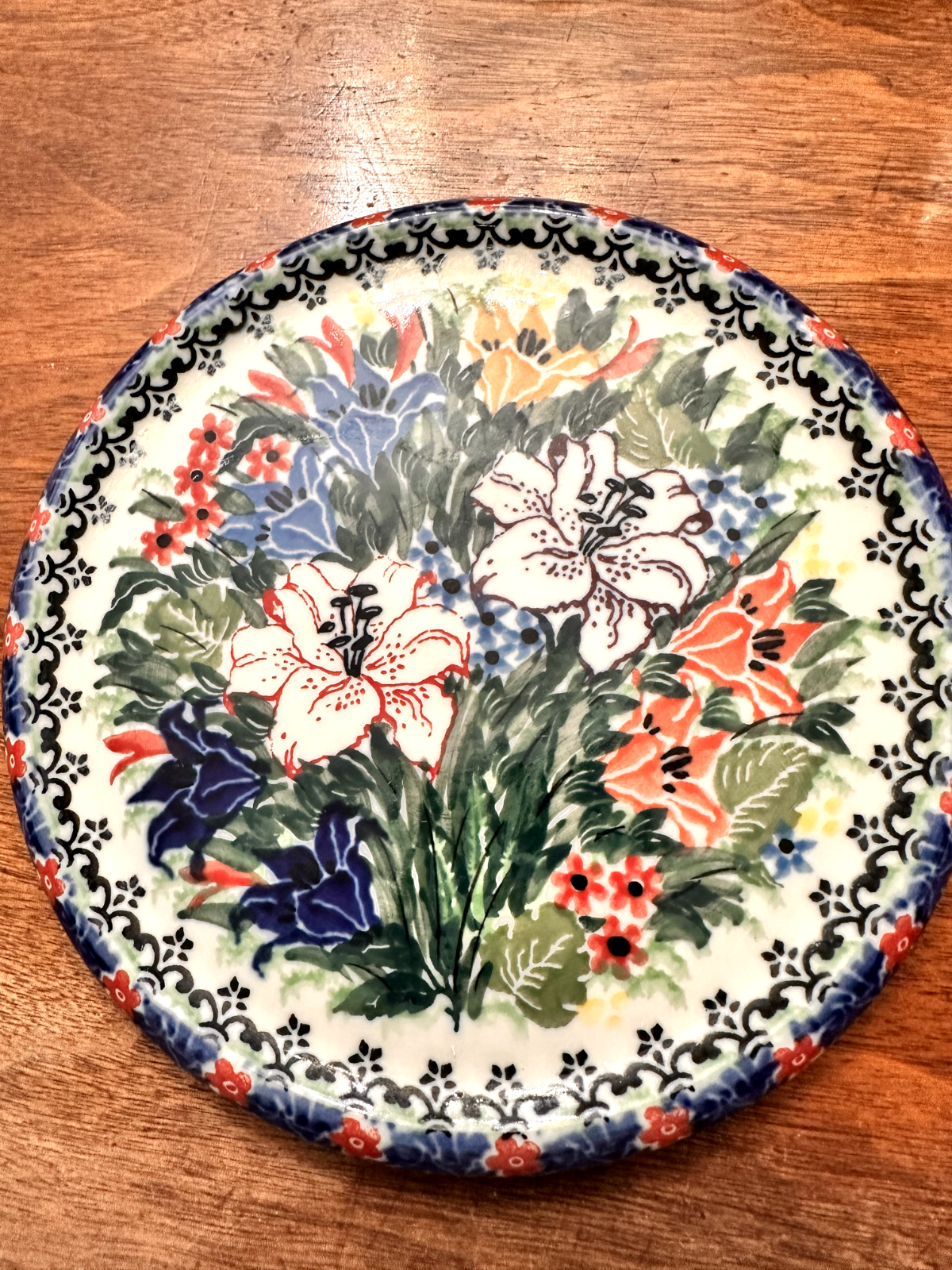Polish Stoneware Round Trivet White Tiger Lilies Unikat Signed T. Liana Handmade