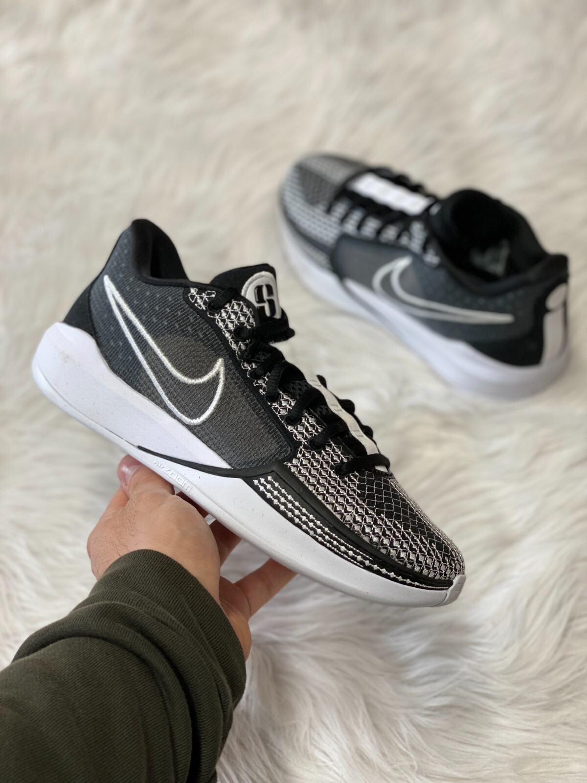 NIKE ウィメンズ SABRINA 1　本日限定値下げ $_57.JPG?set_id=880000500F