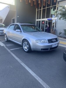 Audi a6 v8