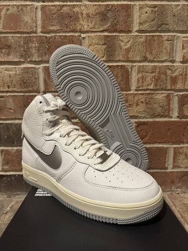 完売商品 Nike WMNS AIR FORCE 1 HIGH (DC3590-101) Nike Air Force 1 High Sculpt Silver White Sneakers DC3590