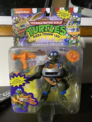 Playmates LEONARDO Teenage Mutant Ninja Turtles Classic Pizza Tossin' Leo 2022