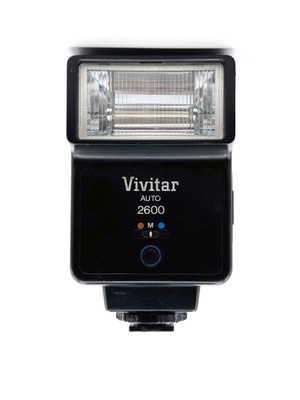 Vivitar auto 2600 film camera flash