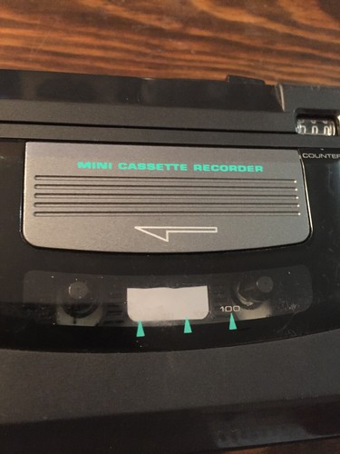 GE Mini Cassette Recorder - Cassette Tape Player/Recorder - for parts/repair