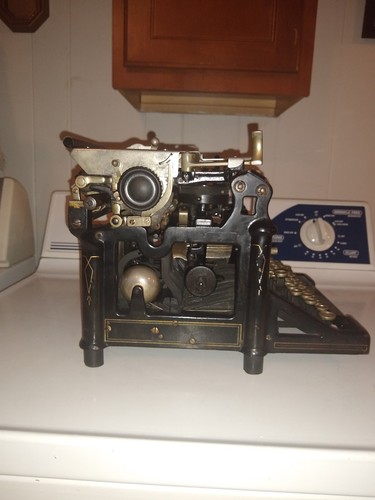 Antique Underwood Standard Typewriter No. 5 - 494410