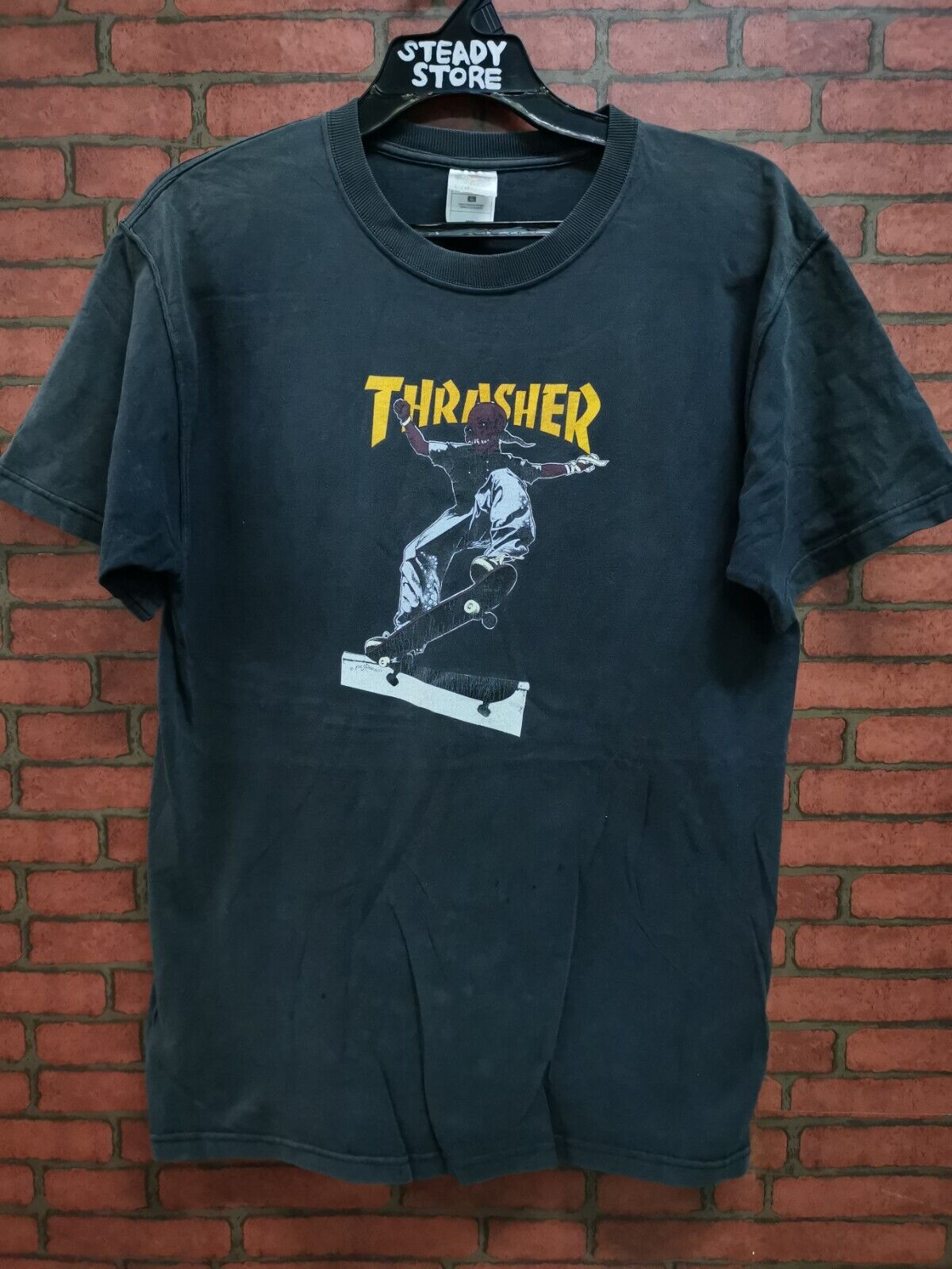 VINTAGE 90's THRASHER MAGAZINE PUSHEAD SKATE T SHIRT L SANTA VINTAGE 90's THRASHER MAGAZINE PUSHEAD SKATE T SHIRT L SANTA