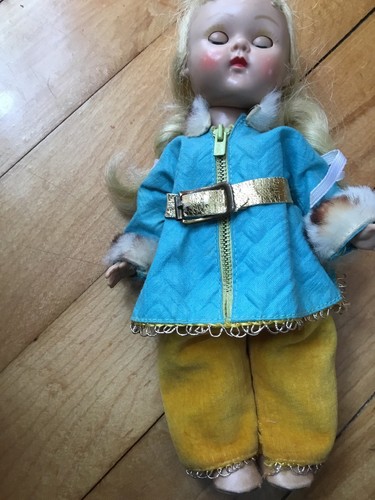 EARLY VINTAGE GINNY VOGUE DOLL PAINTED LASH SLW DOLL TAGGED OUTFIT
