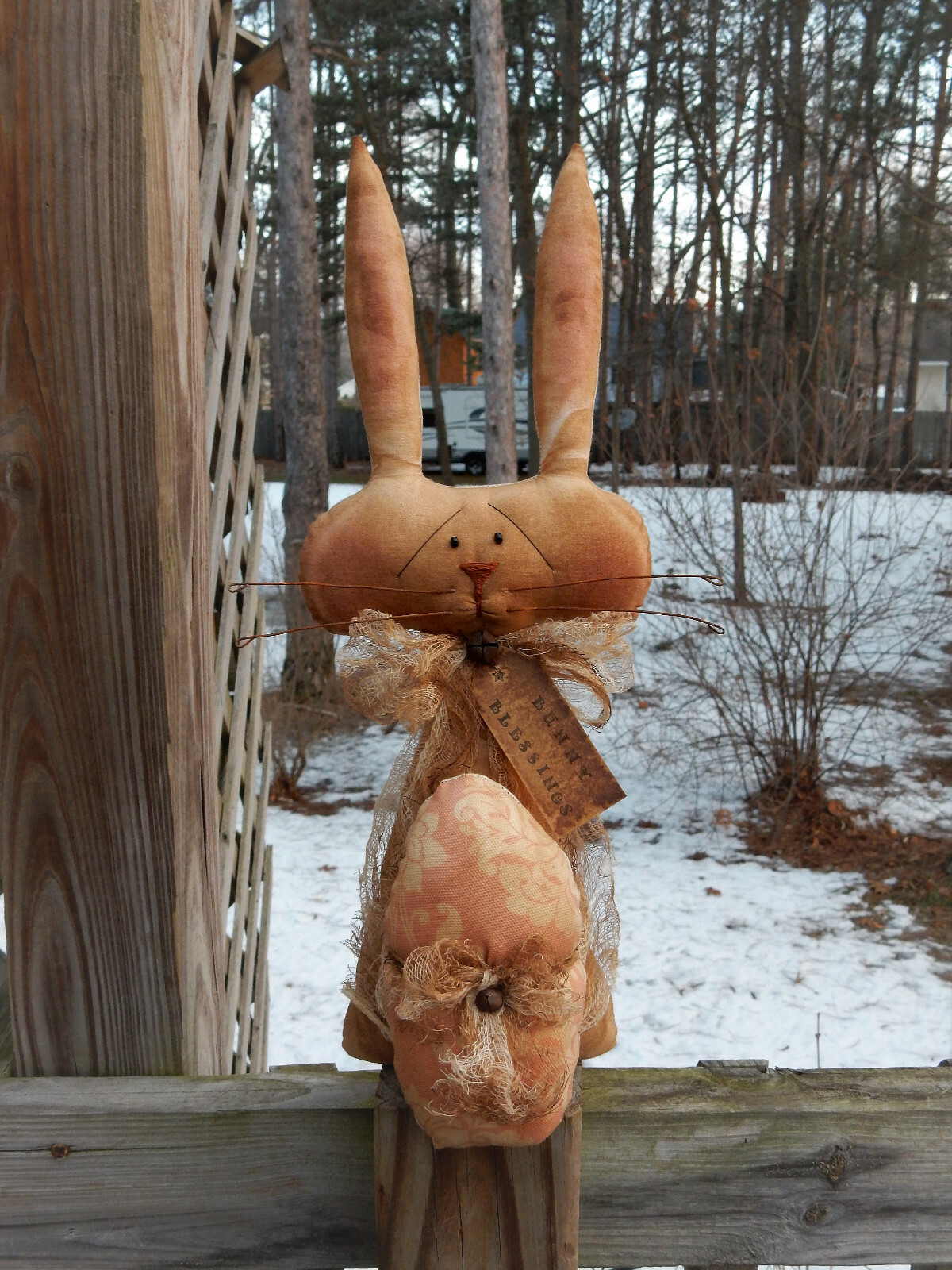 FoLk Art PrimiTive sPriNg EasTer EGG Bunny RABBIT DOLL Cupboard DecoraTion TaG