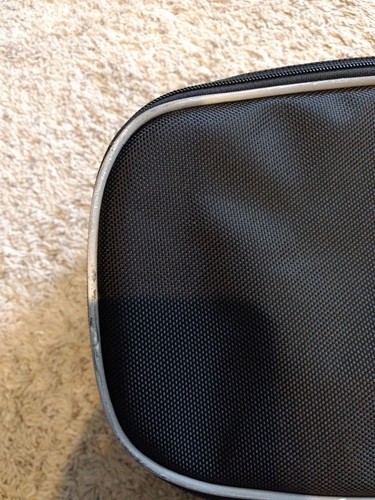 Cushy Deluxe Carry-All Dart Shaped Backpack Violin Case Cover - Used Once