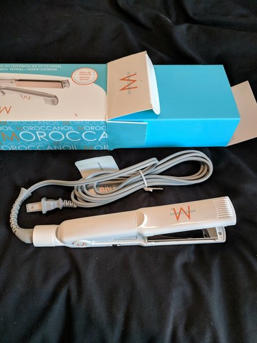 Moroccan Oil Professional Series Titanium Travel Flat Iron NIB