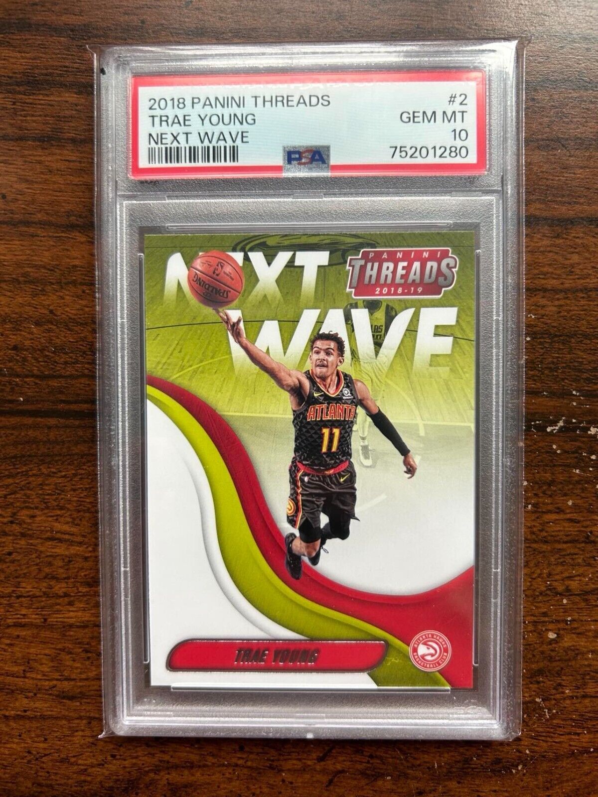 Trae Young RC, Next Wave #2 - 2018 Panini Threads - PSA 10 Trae Young RC, Next Wave #2 - 2018 Panini Threads - PSA 10