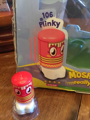 Moshi Monsters Bobble Bots: Shishi the Panda, Pinky, Gingersnap With 2 Homes+