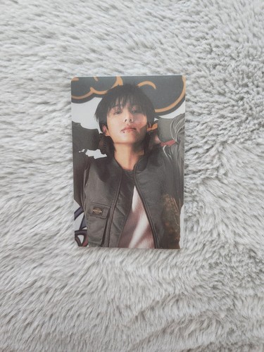 BTS グク golden target walmat トレカ BTS Jungkook Golden White Solid Version Target Excl
