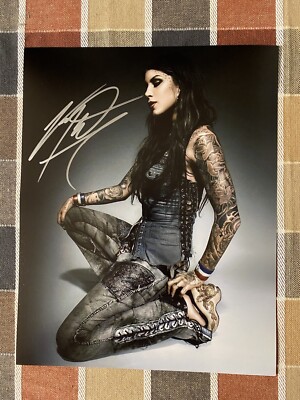 Kat Von D Signed 8 X 10 Photo COA
