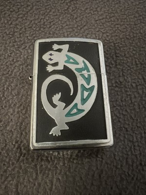 Zippo lighter SILVER Blue LIZARD  2004 Southwest Use In Good Condition