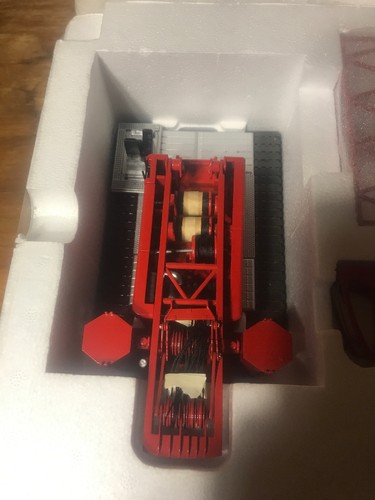 1/50 TWH Manitowac 555 Crawler Crane