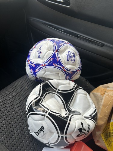 Adidas Tricolore FIFA World Cup 1998 FRANCE Match Ball Size Adidas Tricolore FIFA World Cup 1998 FRANCE Match Ball Size