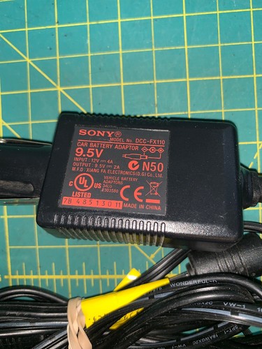 Genuine Sony DCC-FX110 Power Adapter 9.5V 2.0A Portable DVD Player Car